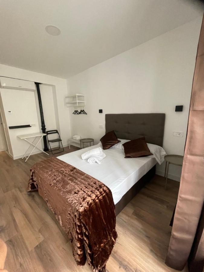 Hostal Arenal Madrid Exterior photo