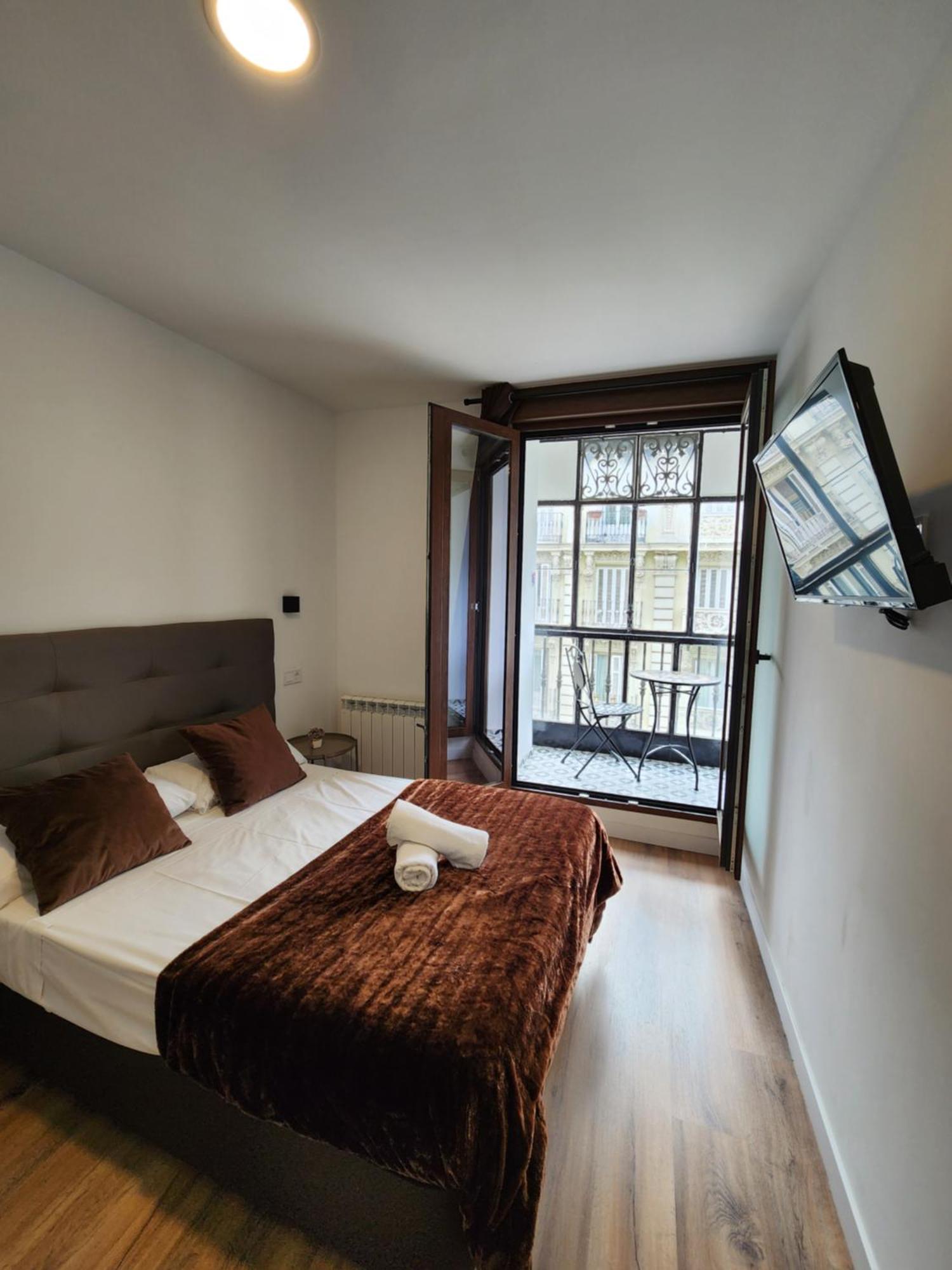 Hostal Arenal Madrid Exterior photo